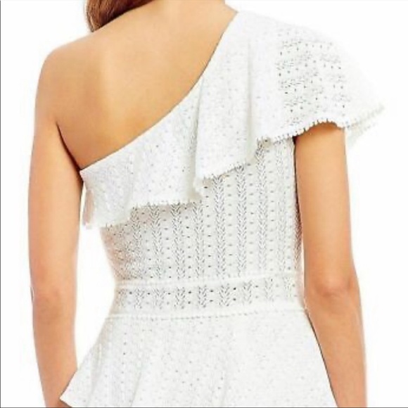 NWT White one shoulder Gianni Bini crochet lace dress XS - Picture 3 of 6